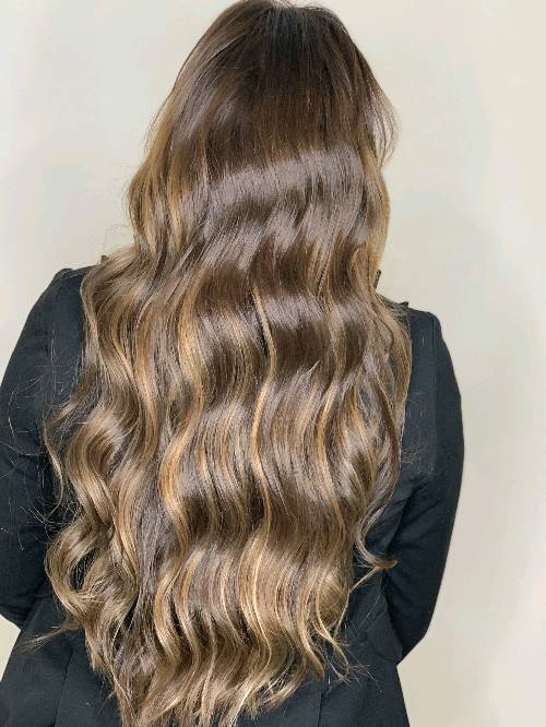 {"en": "definition the hair expert", "ar": "ديفينشن صالون"}