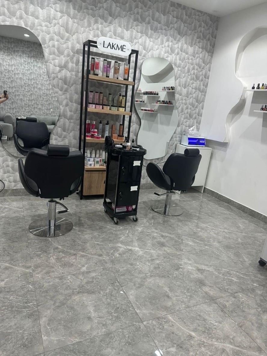 salon couture style women 